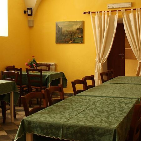 Al Vecchio Convento Mare E Monti Bed & Breakfast Ortonovo ภายนอก รูปภาพ