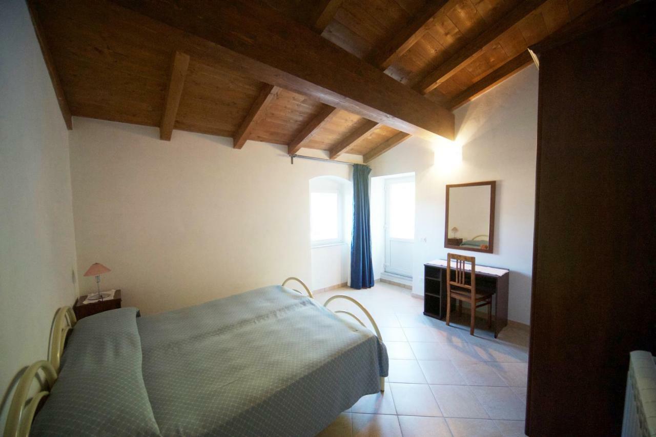 Al Vecchio Convento Mare E Monti Bed & Breakfast Ortonovo ภายนอก รูปภาพ